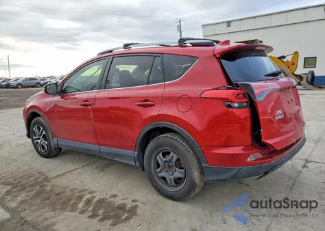 2017 Toyota Rav4 Le z USA, uszkodzony, nr VIN JTMZFREV7HJ103047